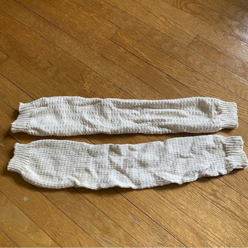 Woven beige leg warmers